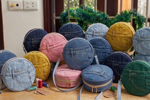 How to Turn Old Denim Into a Professional-Grade Purse