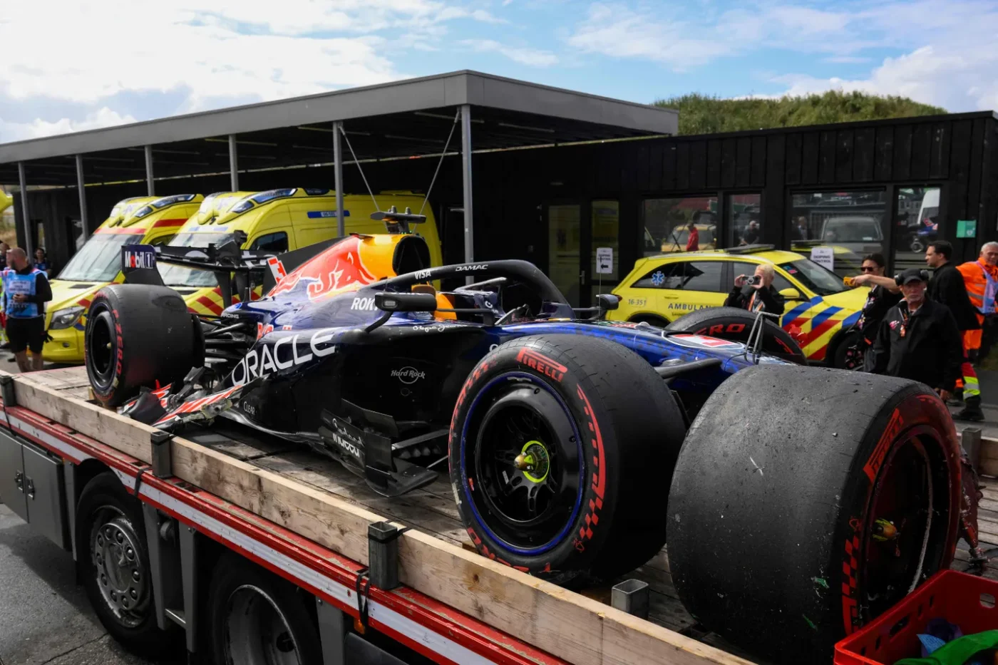 Der zerstörte Red Bull
