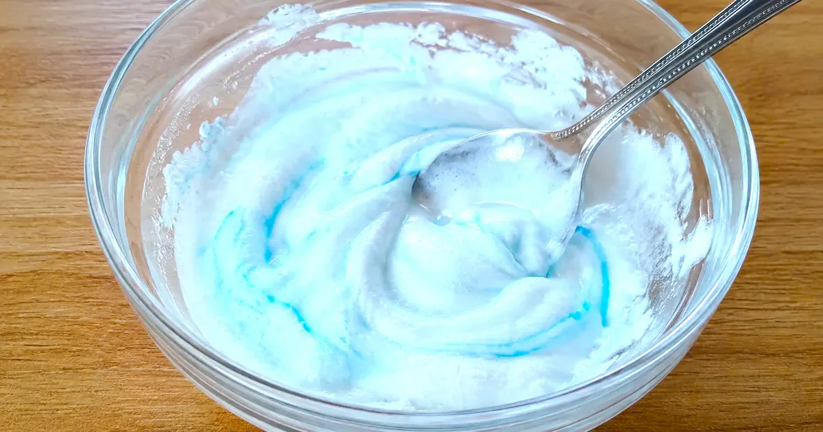 The 3-Ingredient DIY Shower Cleaner That Erases Soap Scum Instantly