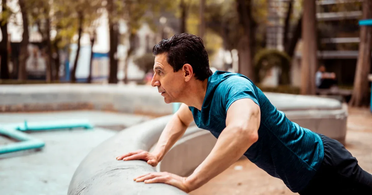 Wandliegestütz-Check: Wie fit sind Sie wirklich für Ihren Alltag?